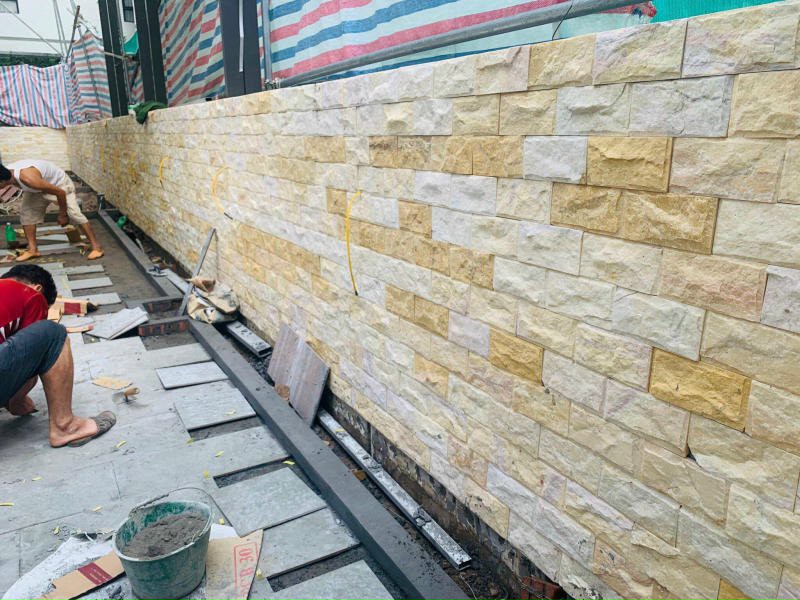 Đá ốp tường bóc vàng 10x20