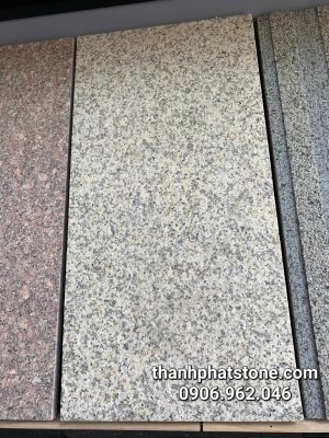 Đá vàng nhạt bình định khò 30x60 lát sân