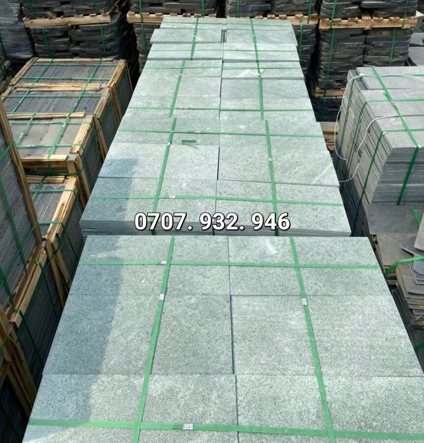Đá xanh rêu thanh hóa băm mặt 30x60 2