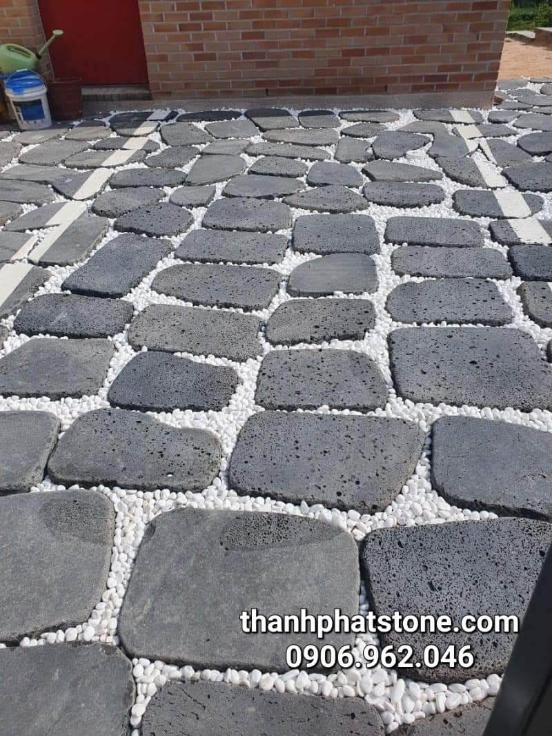 Đá rối tổ ong quay cạnh lát sân 4 Đá rối tổ ong quay cạnh lát sân 4