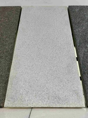 Đá băm trắng muối 30×60 lát sân
