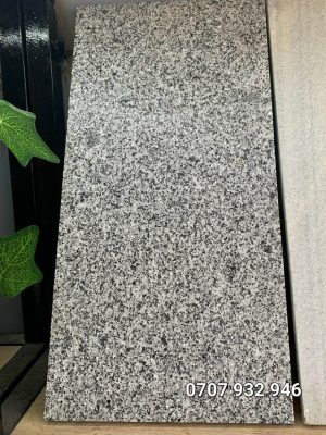 đá đen phú yên khò mặt 30x60