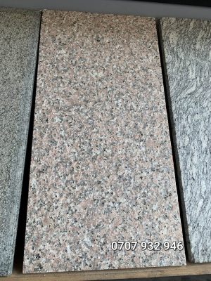 đá hồng bình định khò mặt 30x60
